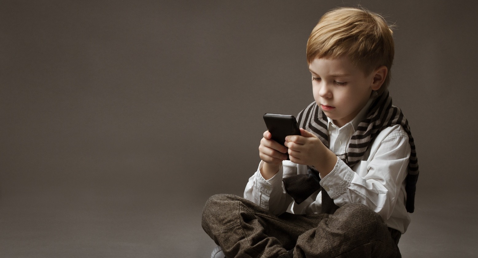 Врач-офтальмолог: Детей младшего школьного возраста следует ограничить в использовании гаджетов