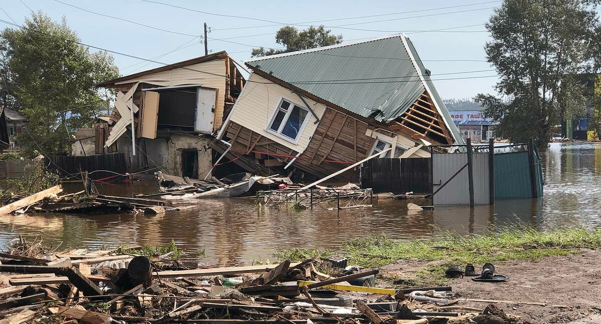 «Что такое подготовить учебный год после наводнения? Круглосуточная работа без выходных»