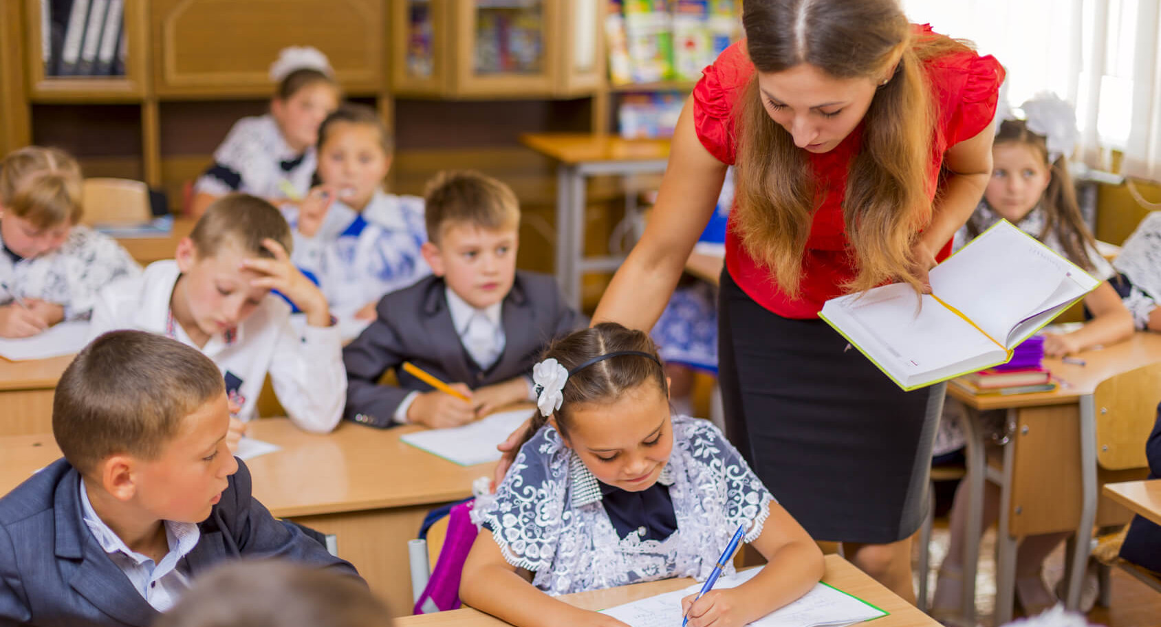 Более половины россиян считают профессию учителя непривлекательной