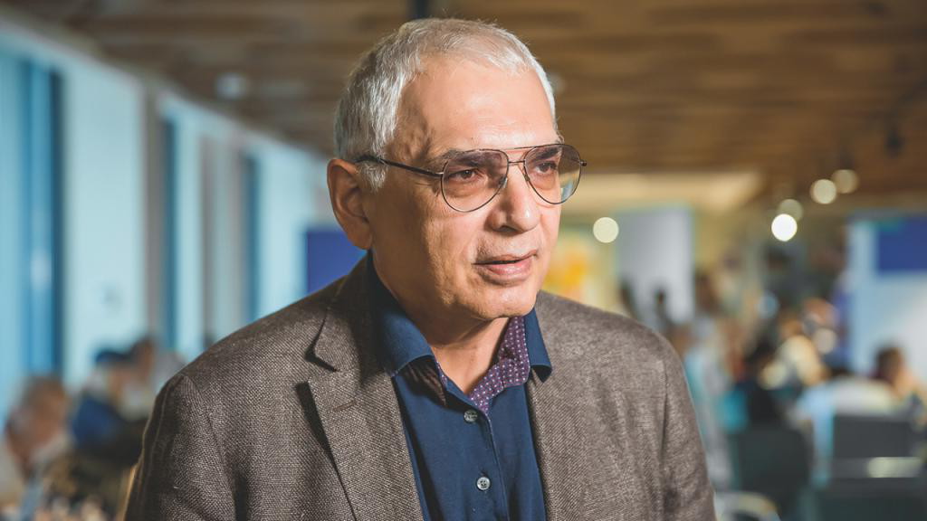 Шахназаров попросил Госдуму обсудить вопрос о бесплатном втором высшем образовании в кино