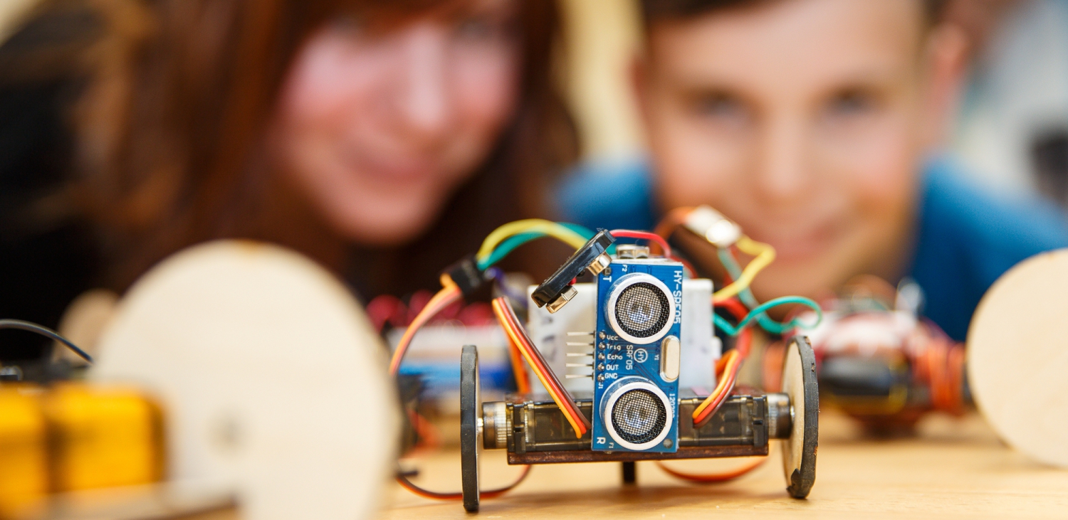 В детских садах появятся занятия по робототехнике