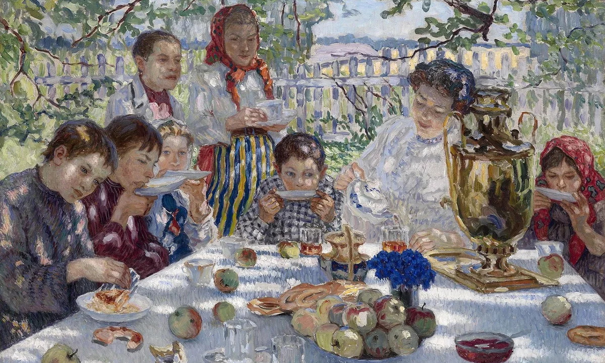 Новосибирская школа запретила чаепития после инцидента с девочкой