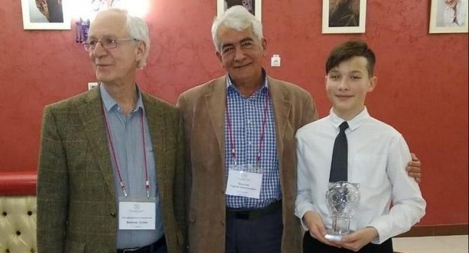 Школьник из Екатеринбурга завоевал гран-при литературной премии