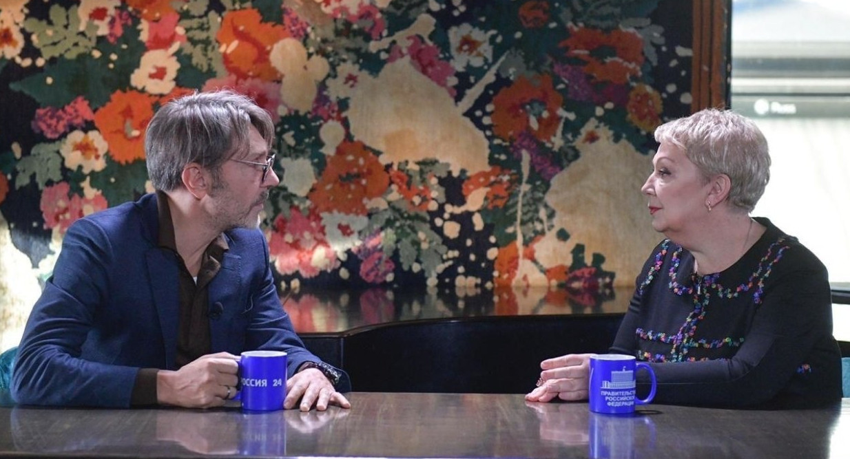 Шнуров поспорил об образовании с министром Ольгой Васильевой