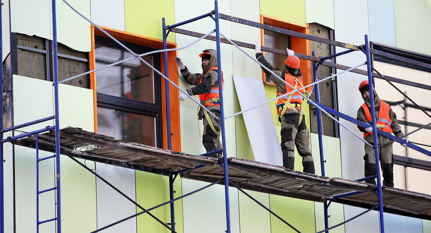 Минпросвещения распространит практику пятиэтажных школ на всю Россию