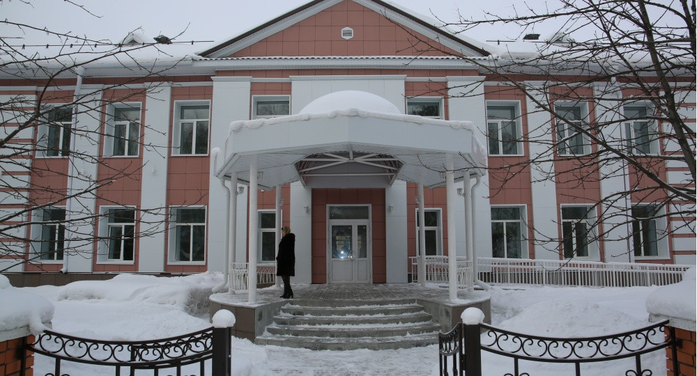 Глава Республики Алтай посетил школу, которую накануне пообещал восстановить Владимир Путин