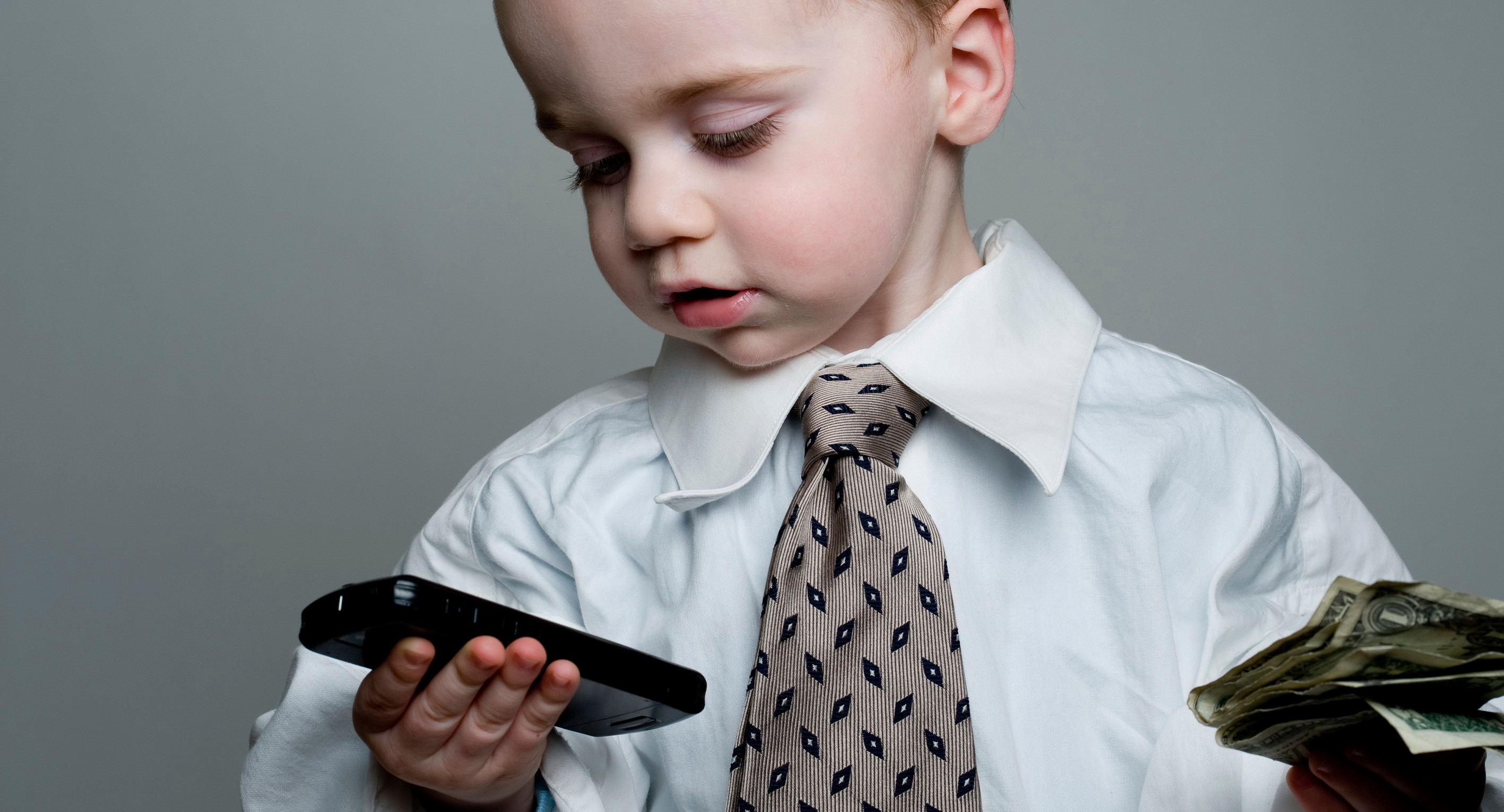 «В школе детям рассказывали про Монетный двор и что такое обмен, но до банковских карточек, кажется, так и не дошли»