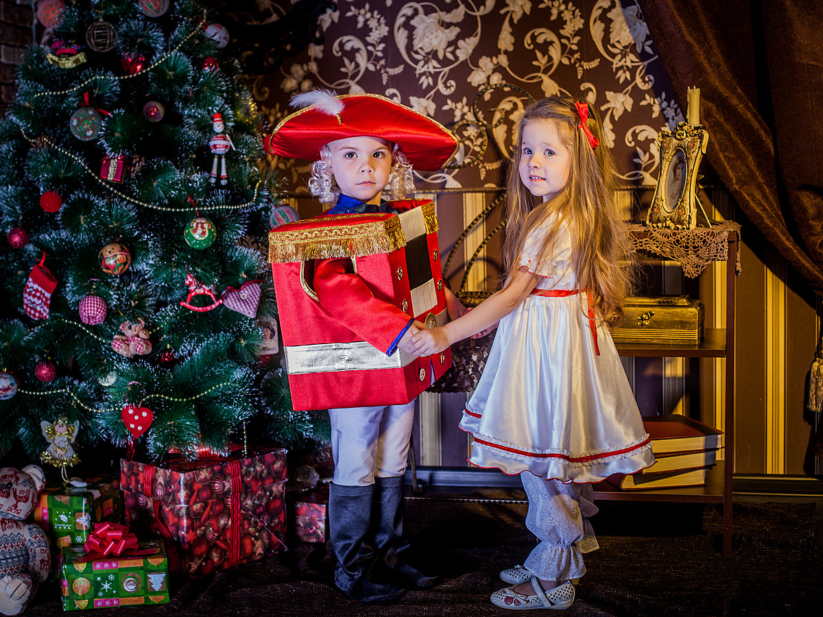 Какие новогодние костюмы любят российские дети