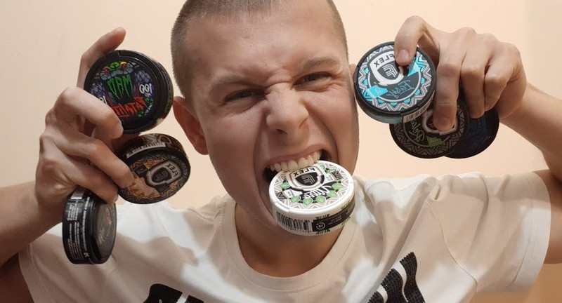 В школах Красноярска официально запретили снюс