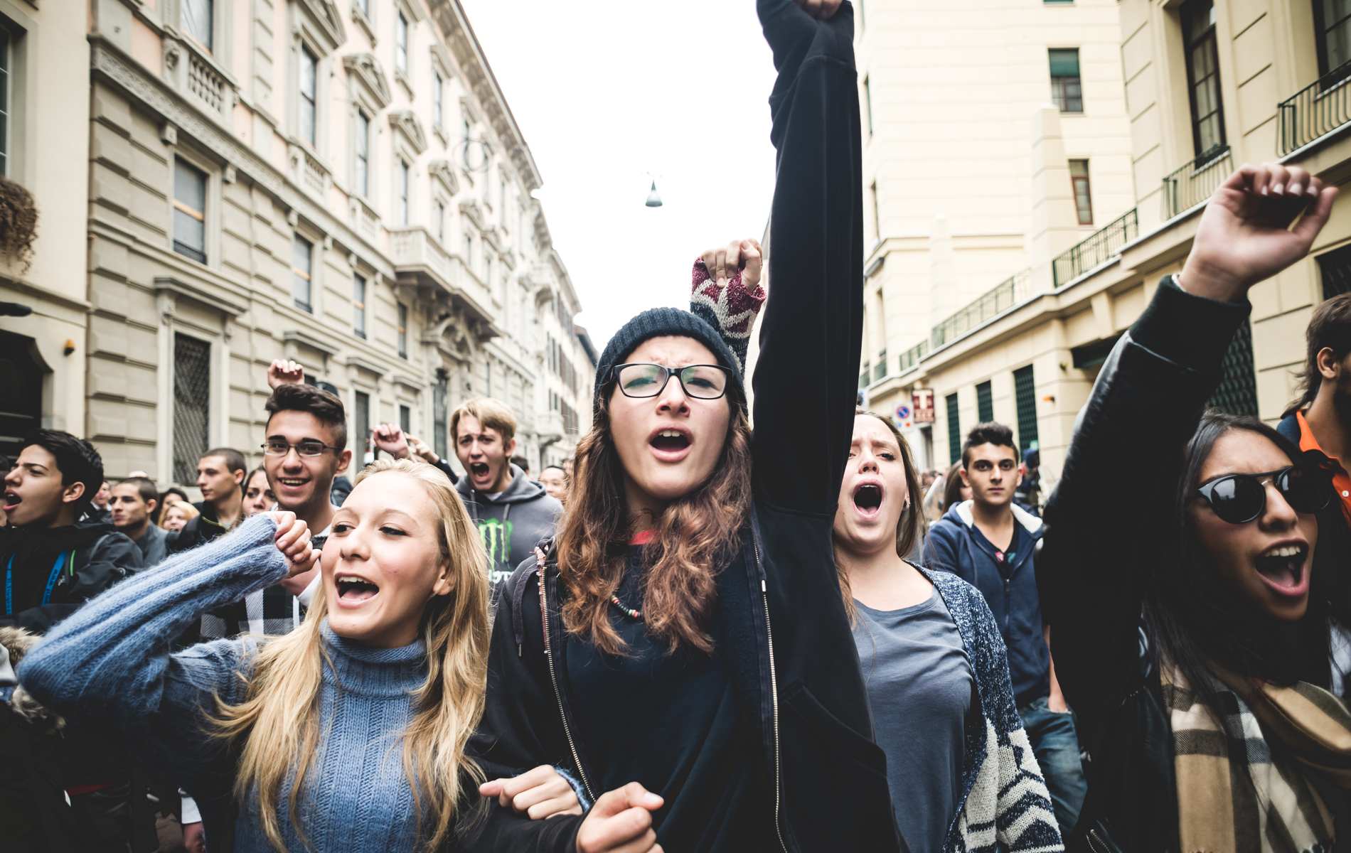 Протесты во Франции поддержали 4% сотрудников начальной и старшей школы