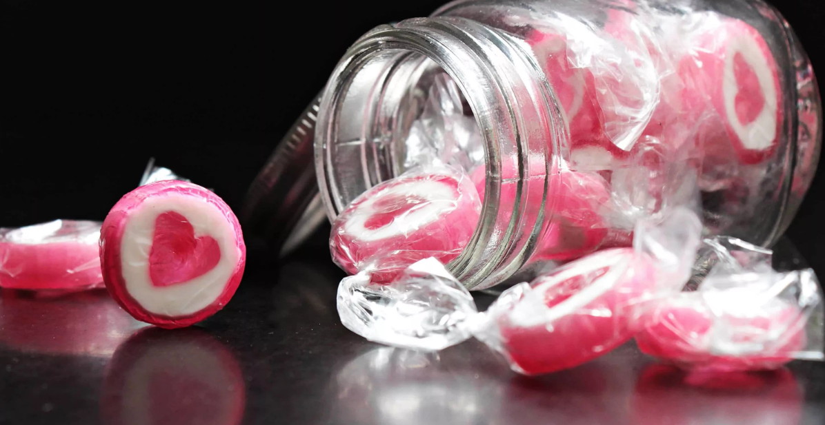 В Госдуме предложили расследовать причины появления никотиносодержащих сладостей в школах России