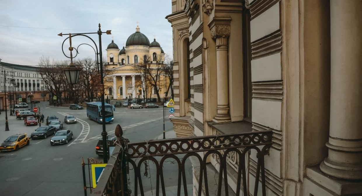 В Петербурге открылся частный музей Бродского — с комнатой, где жил поэт