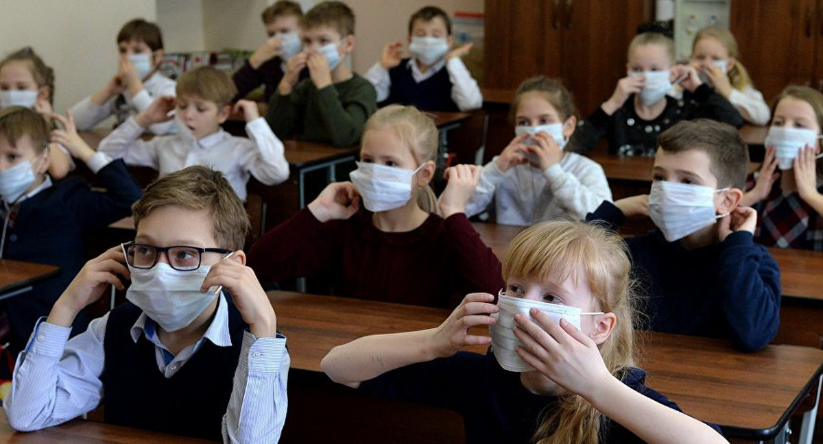 В Хабаровске введут масочный режим из-за коронавируса