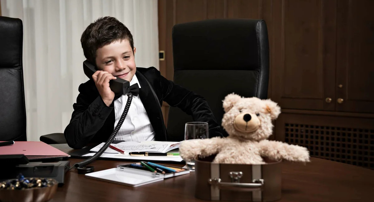 По-взрослому: Российским подросткам могут разрешить заниматься бизнесом и платить налог с дохода 