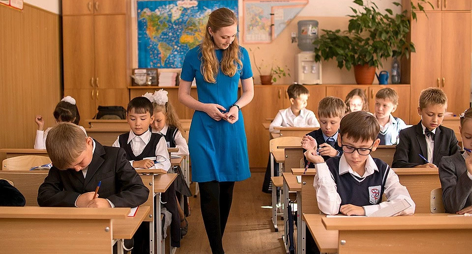 Учителя соберут контент