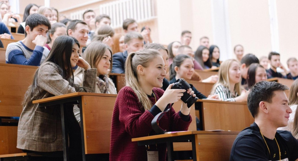 Валерий Фальков рассказал о задачах российского научного сообщества