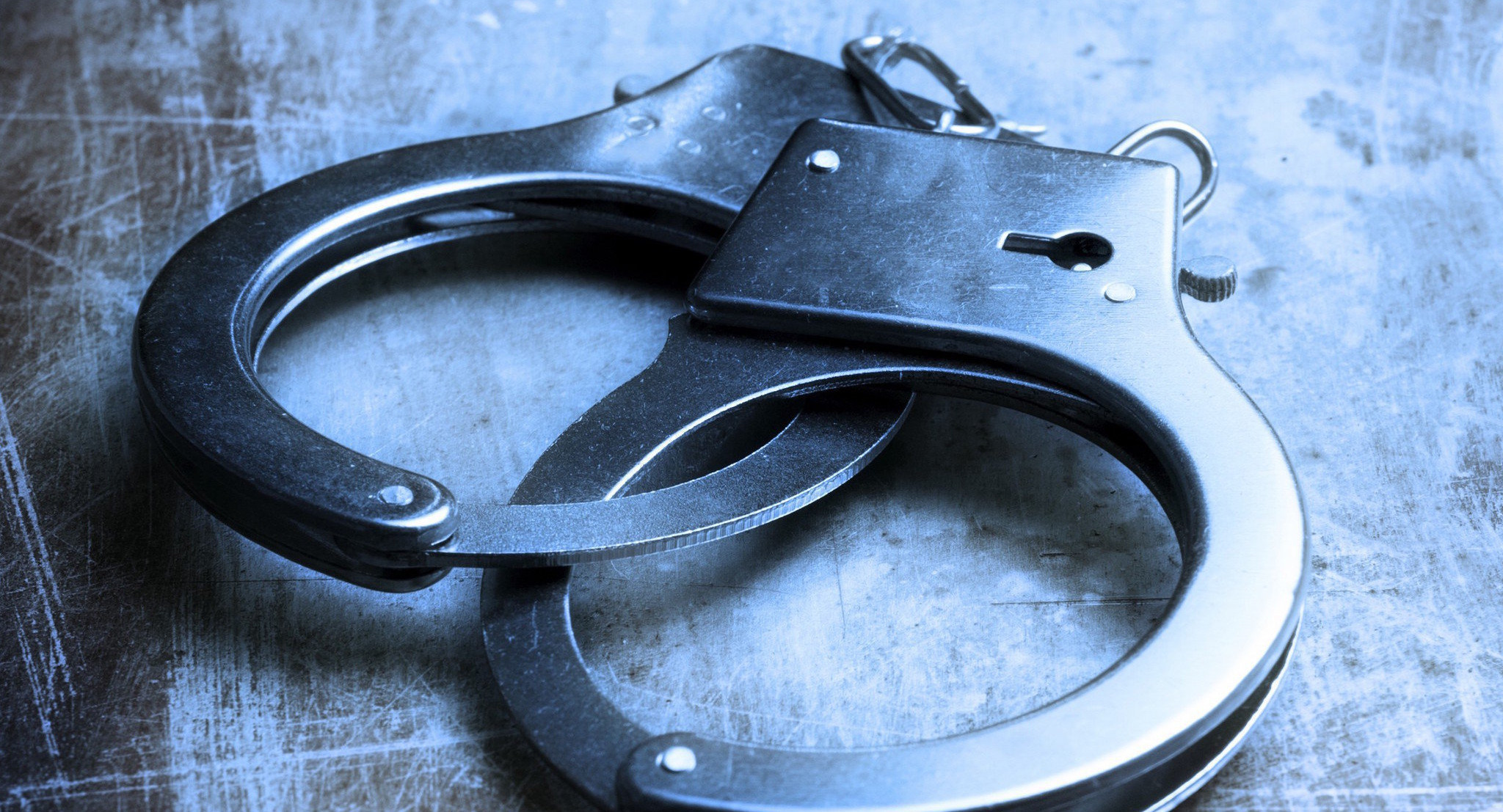 Школа закупила на 3 миллиона несуществующие учебники и ручки: аферу раскрыла прокуратура