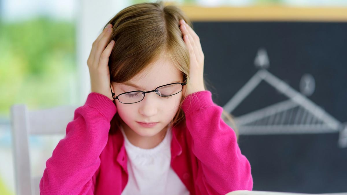Эксперты рассказали, почему школьникам трудно преуспеть в учебе