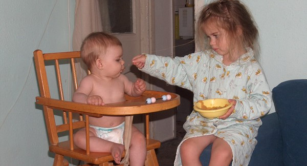 Протоиерей Смирнов призвал оставить девочек без школьного образования