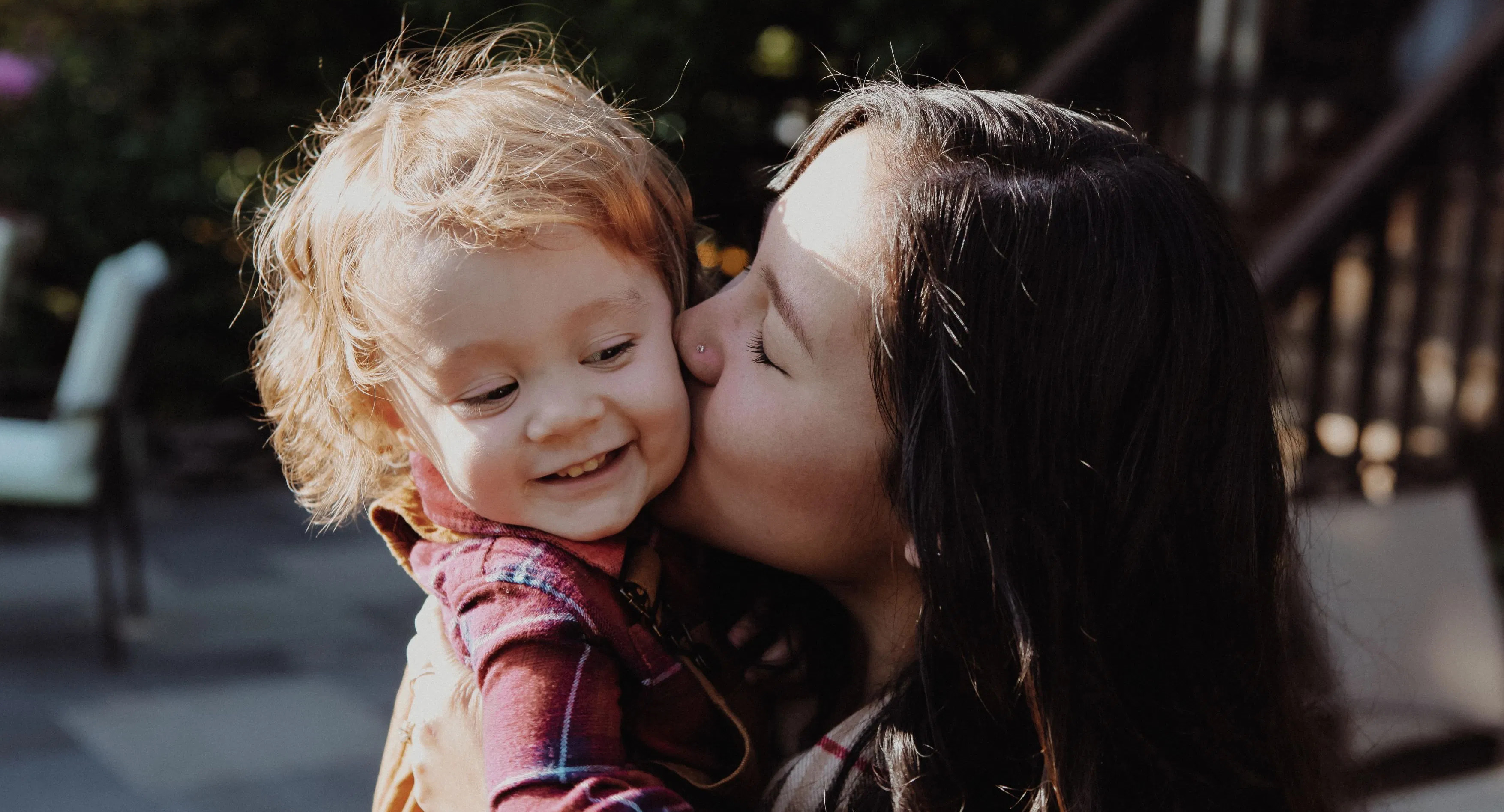 Минтруд пояснил порядок оформления выплат на детей от трех до семи лет