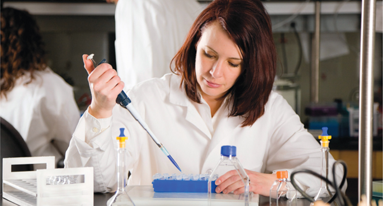 Роспотребнадзор сообщил о начале испытания прототипов вакцины против нового коронавируса