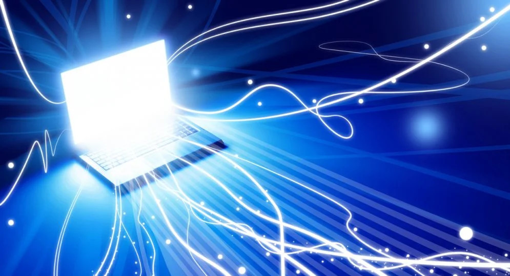 Лишь бы выдержал интернет: как в Латвии учатся удаленно