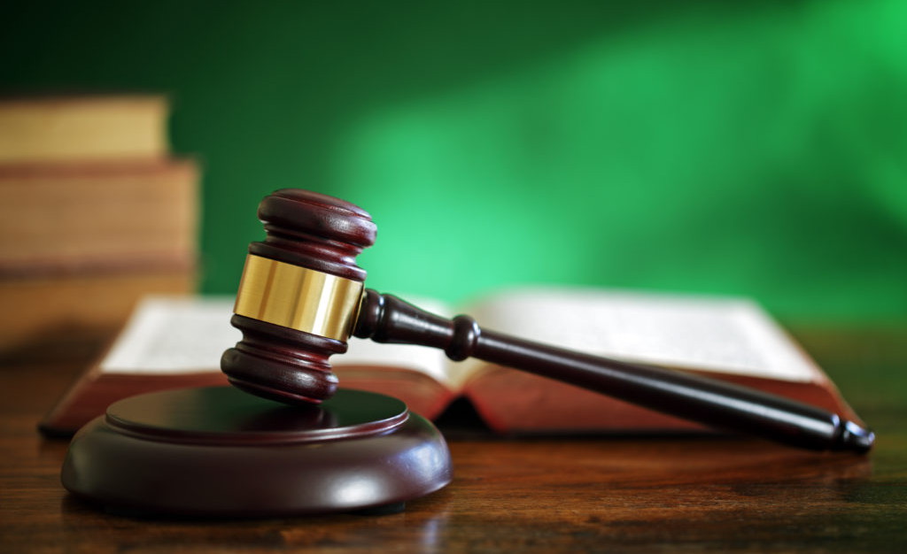 Директора астраханской школы накажут за родительское собрание во время карантина