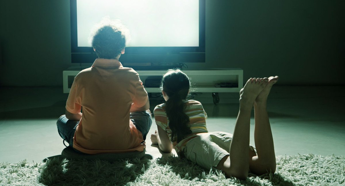 Минпросвещения поддержало инициативу депутата Вострецова по запуску уроков на ТВ