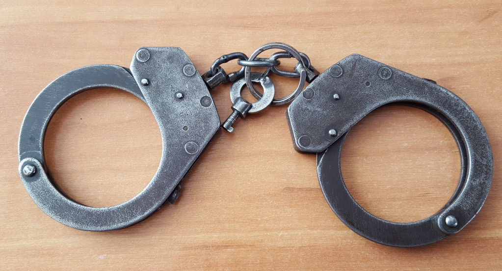 Первое в России уголовное дело за срыв дистанционных уроков в школах расследуют в Петербурге