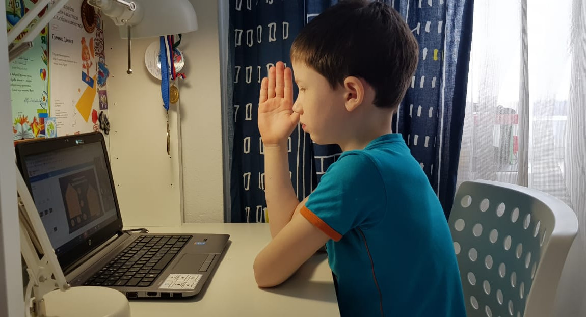 Онлайн уроки в началке: дети справляются, уроки не прогуливают
