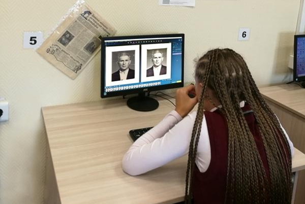 Школьники Новосибирска реставрируют фронтовые и дореволюционные фотографии на уроках информатики