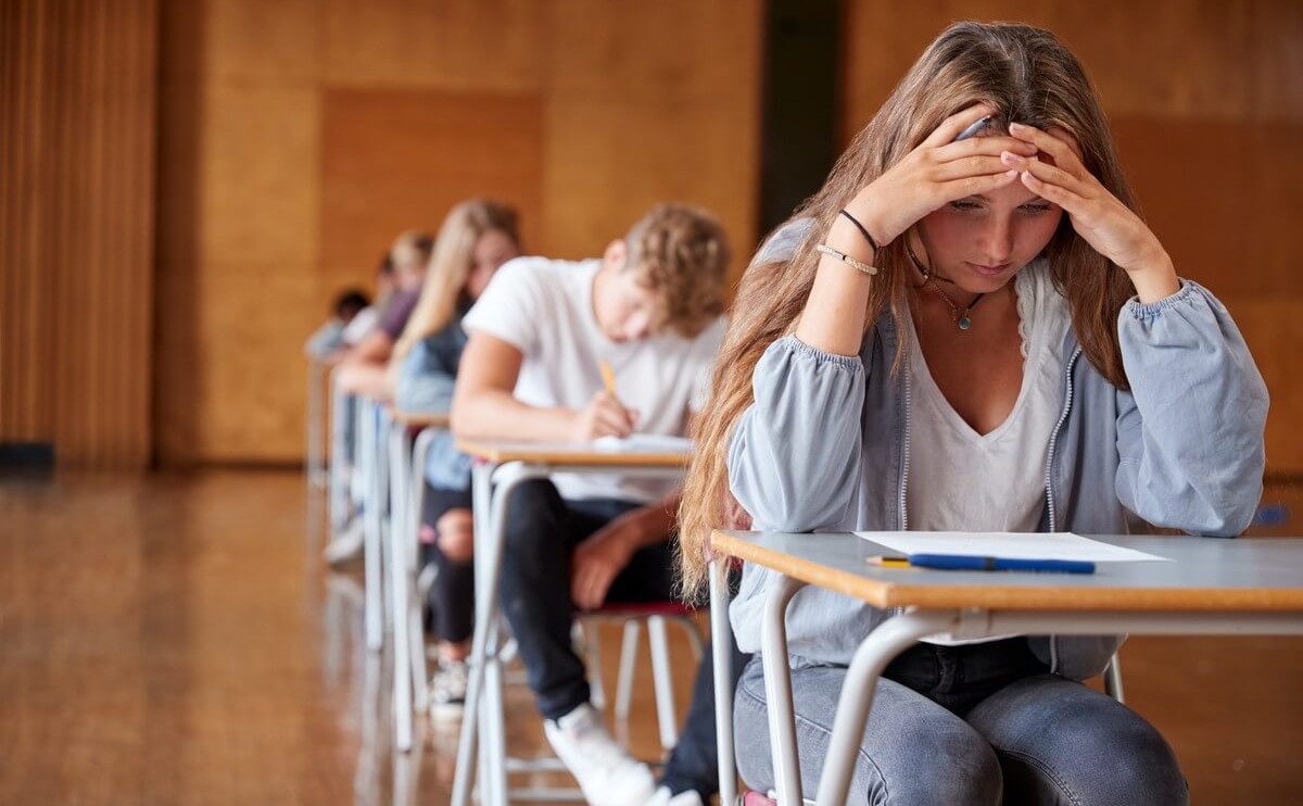 Школьные экзамены смогут признать равносильными ЕГЭ