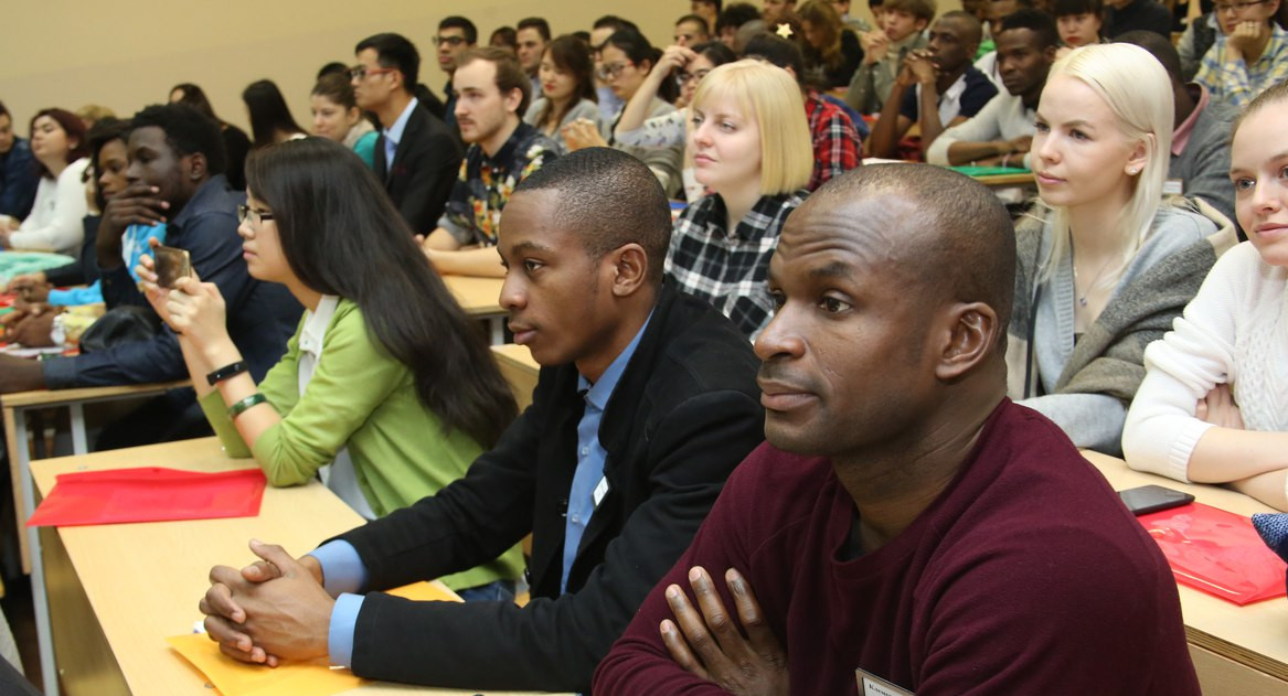 В Россотрудничестве обсудили переход российских вузов в «цифру»