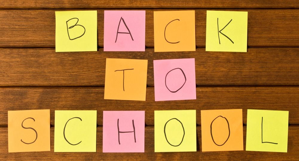 Президент США призвал губернаторов возвращать детей в школы