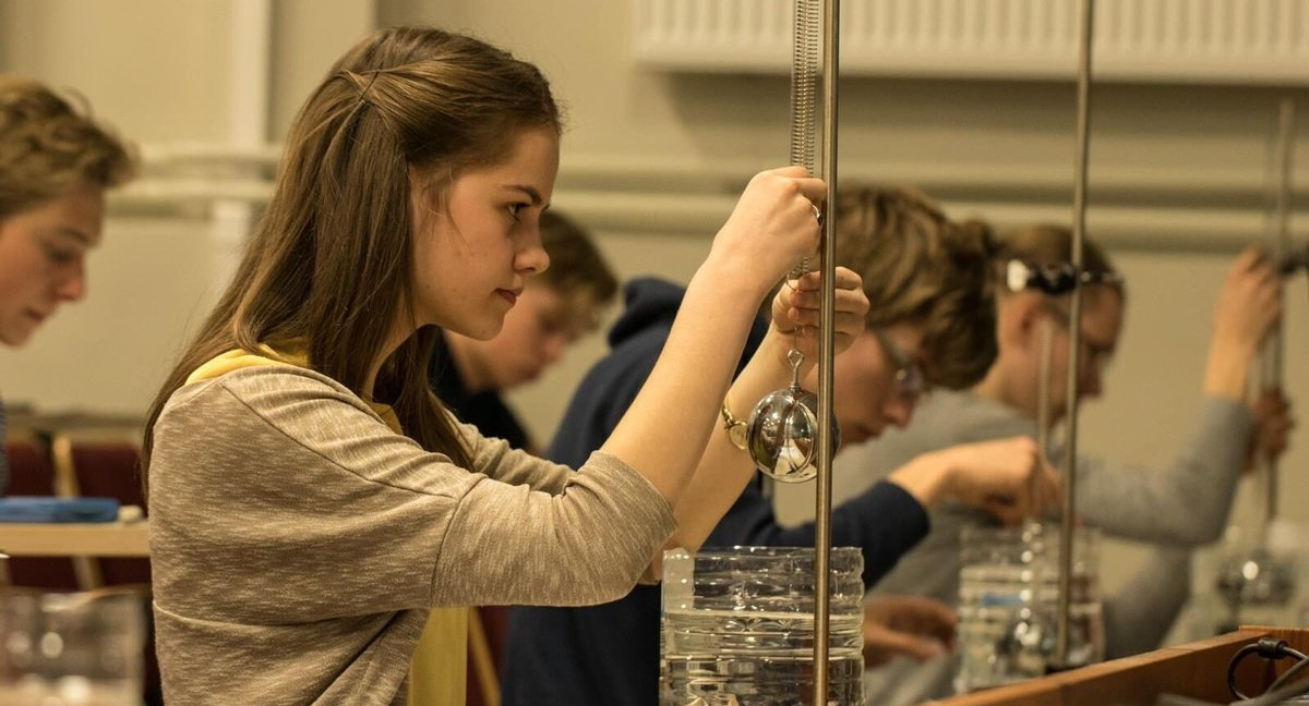 Российские школьники взяли «золото» и «серебро» на Балтийской олимпиаде по физике