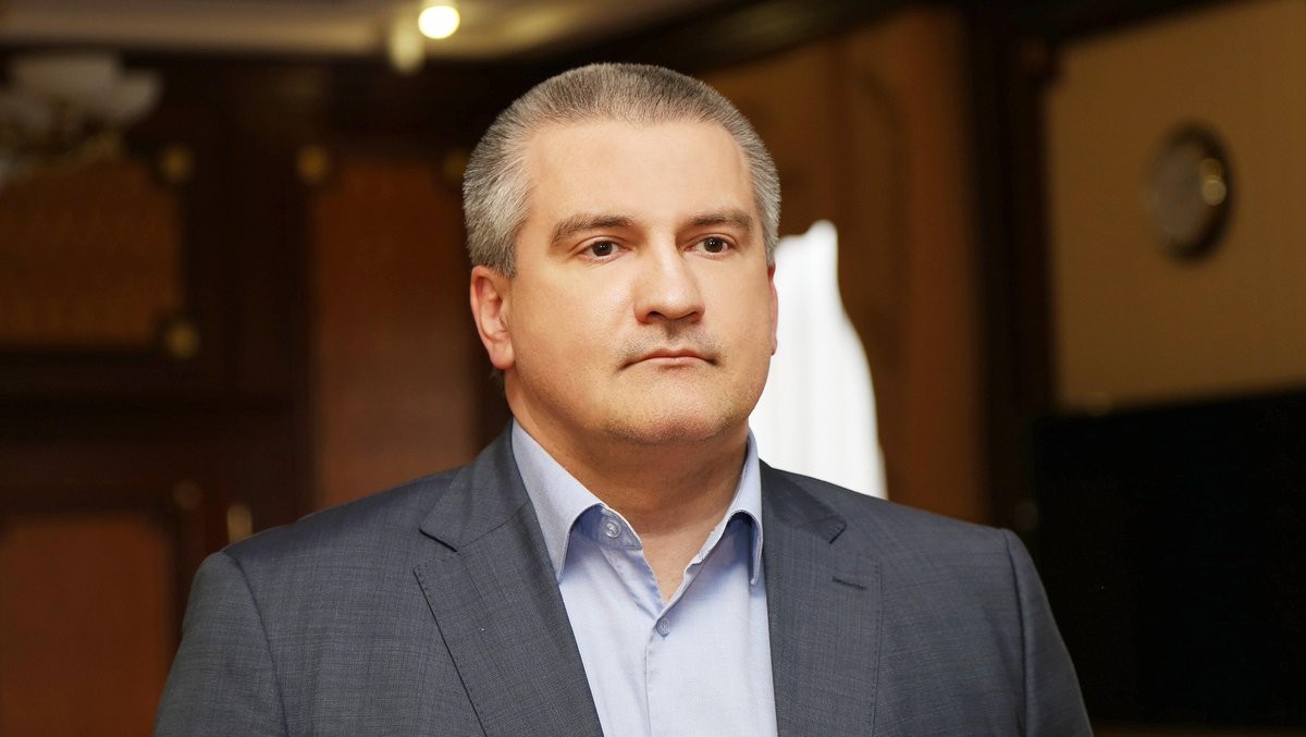 Глава республики Крым поручил подготовиться к дистанционному обучению в школах с 1 сентября 