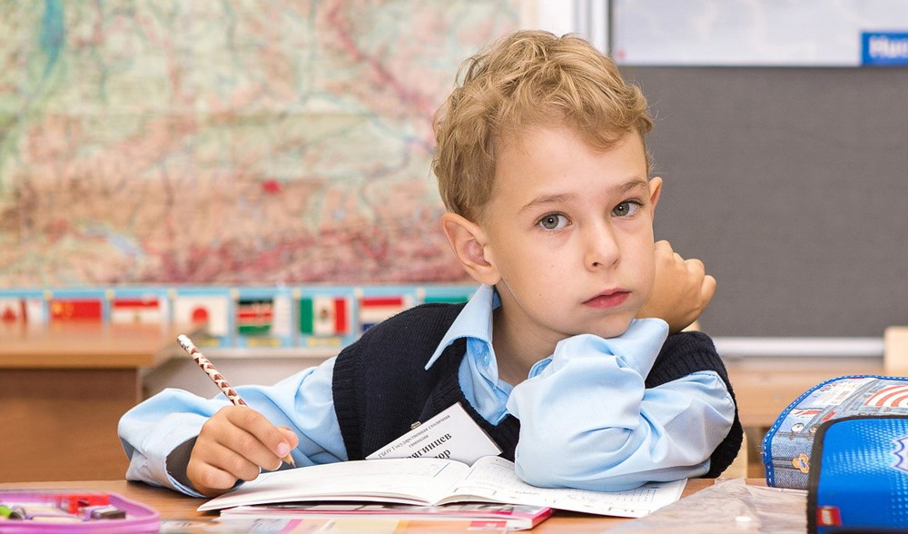 Парта – наш рулевой