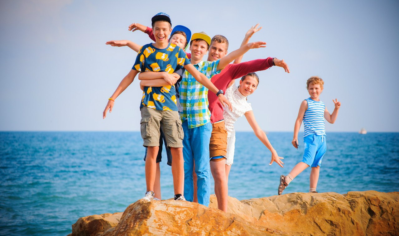 Лучше по интернету: Родителям порекомендовали не приезжать к ребенку в лагерь