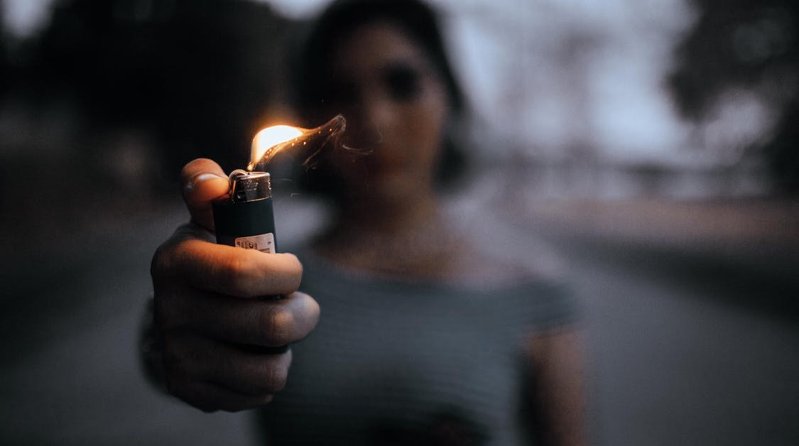 На Камчатке запретили продавать детям зажигалки и газовые баллоны