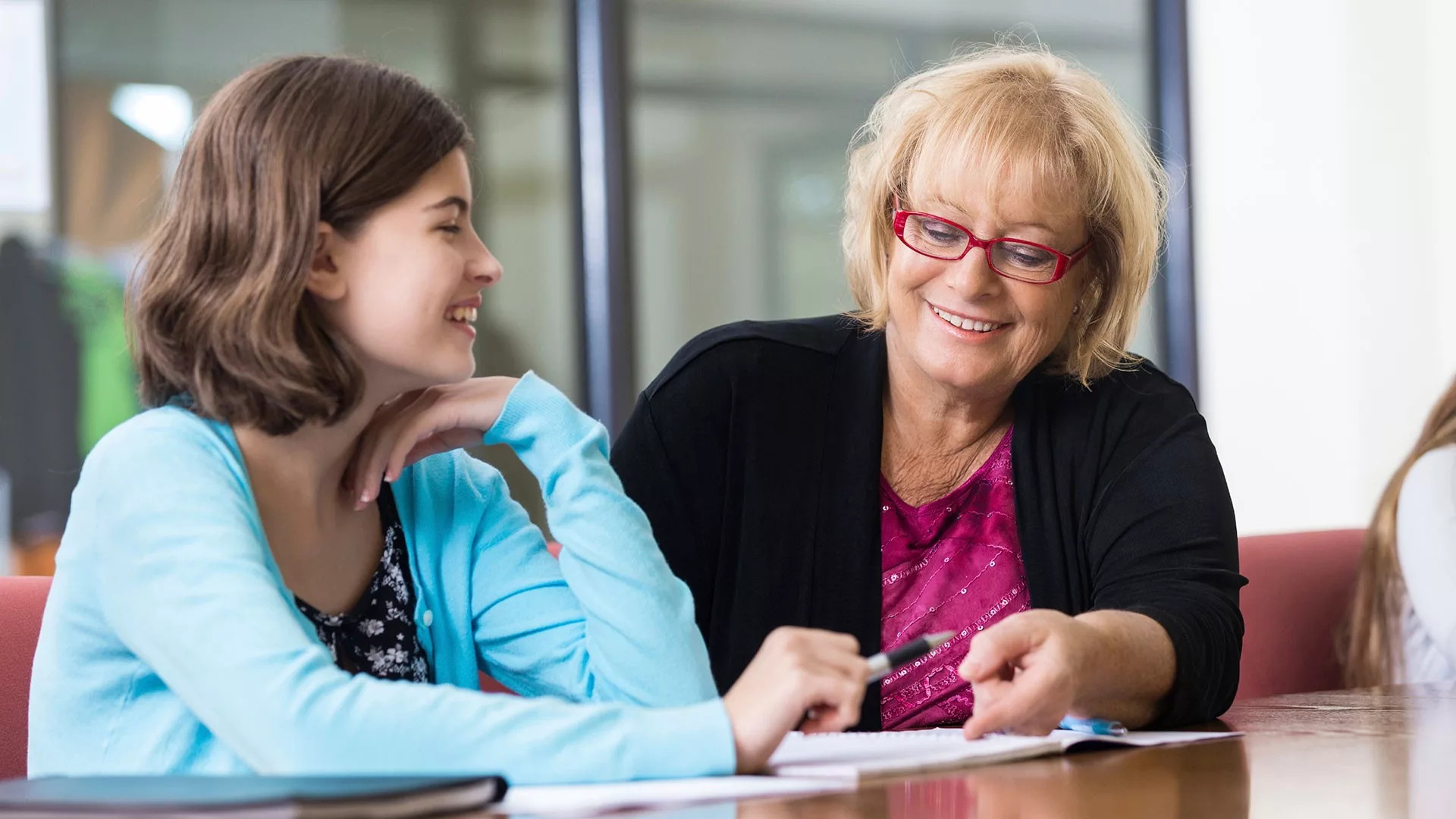 Возрастные педагоги: очередной поиск виновных?