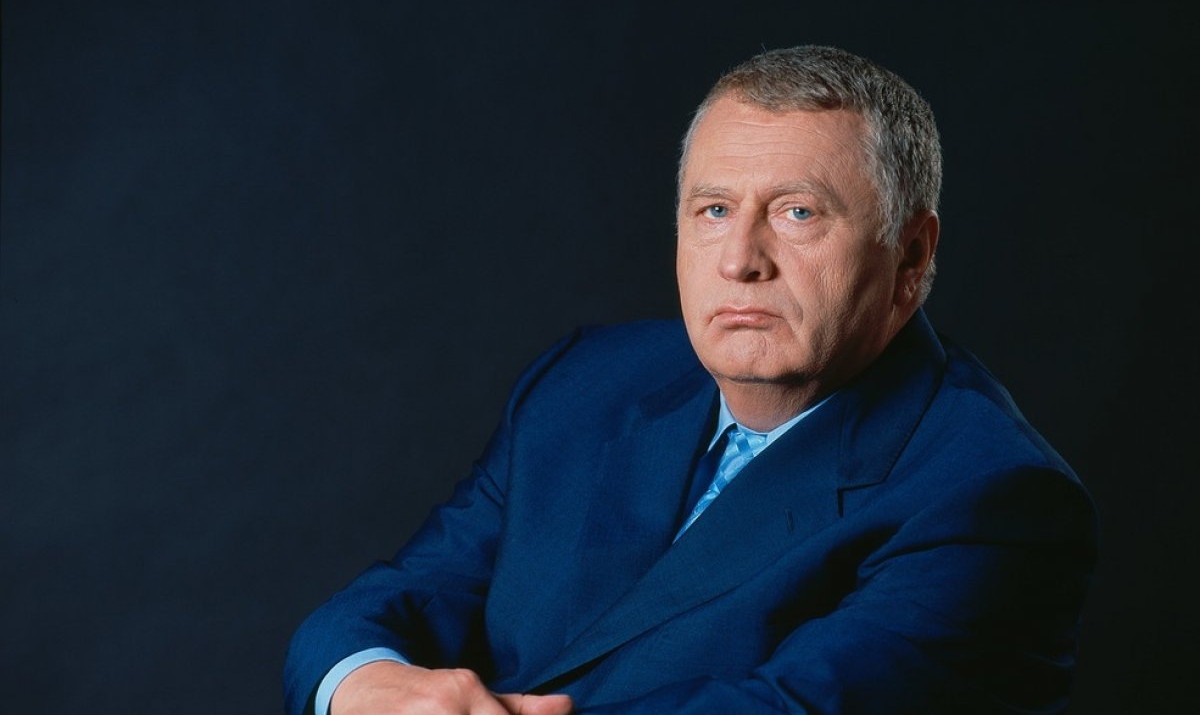 Жириновский предложил перенести начало учебного года