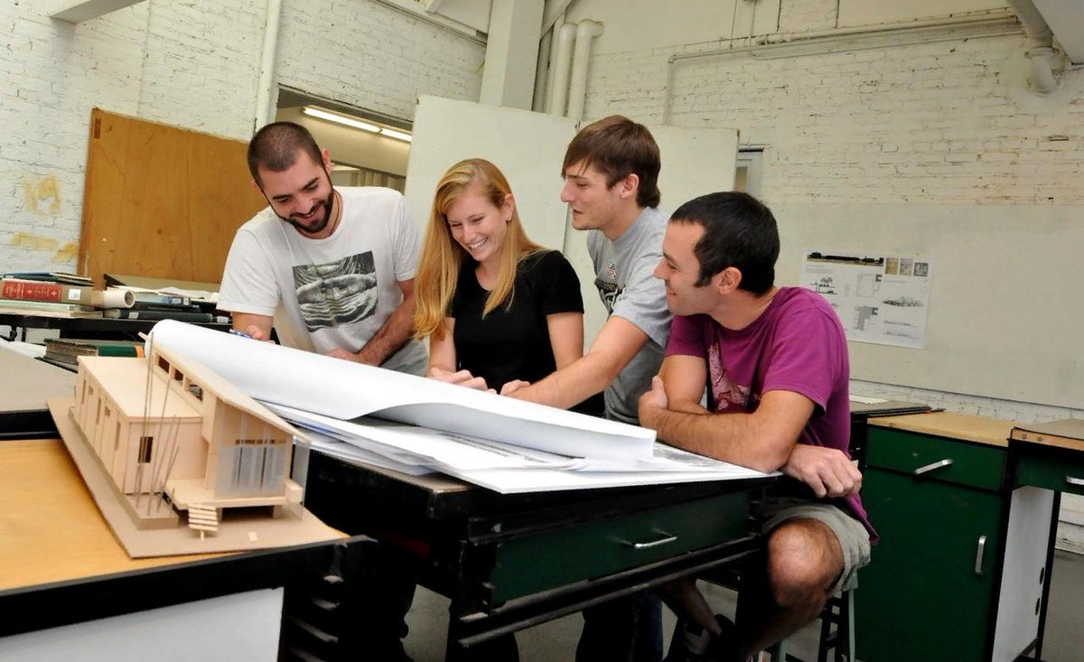 Практика в училищах и вузах станет обязательной