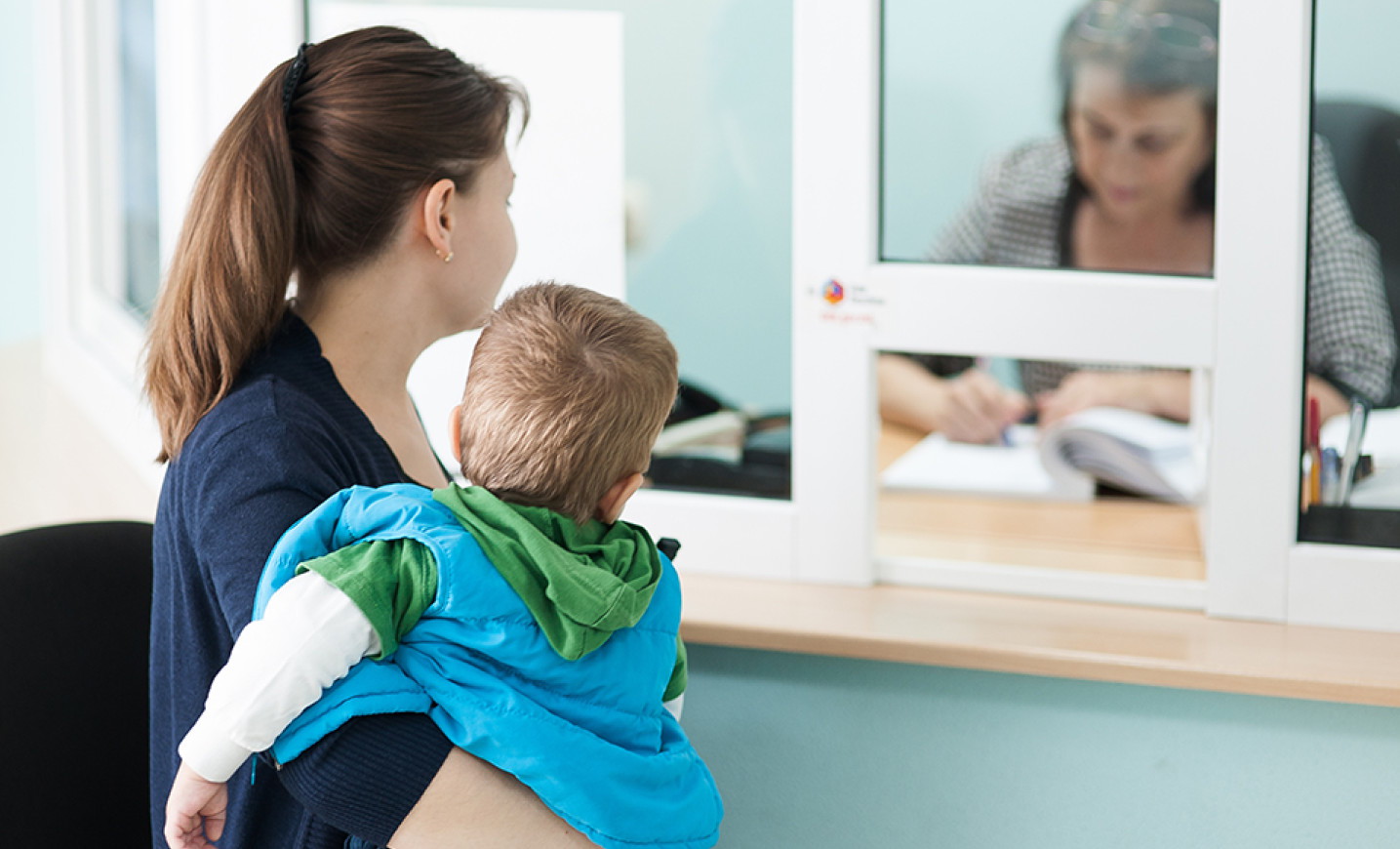 Выплаты в 10 тысяч рублей за июнь получили родители более чем 21 млн детей