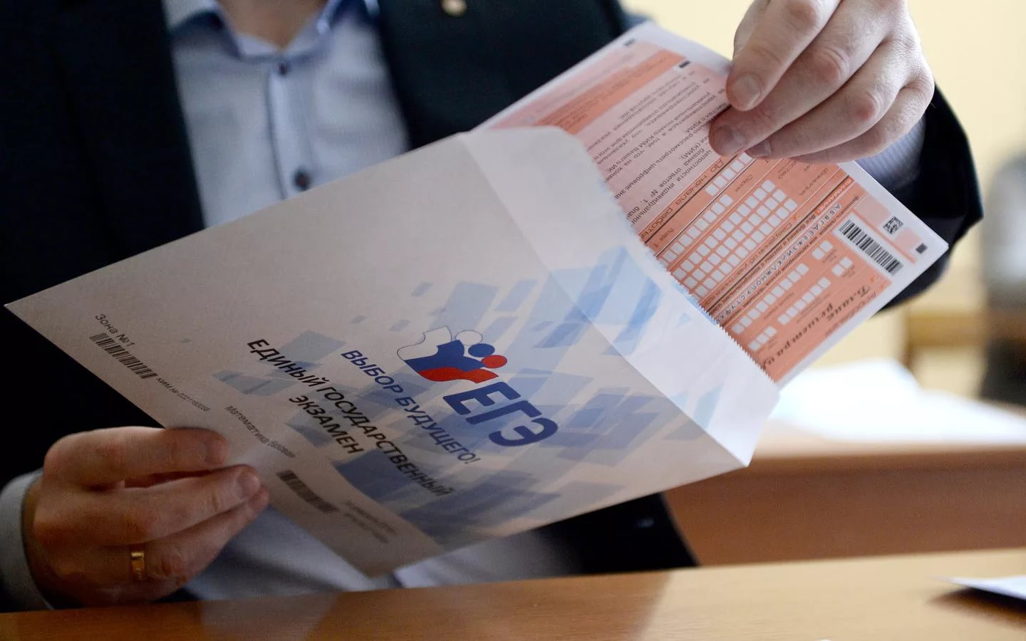 Сергей Кравцов: В каждом регионе ЕГЭ проходит в одинаковых условиях