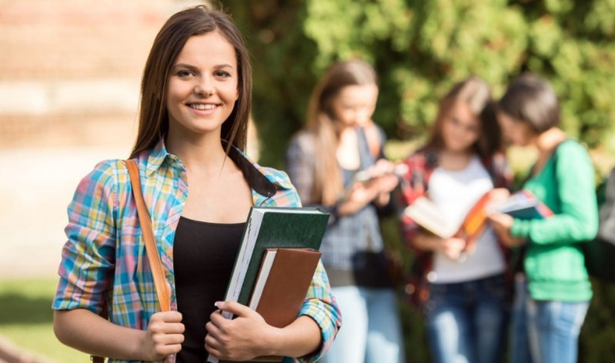 В Минобрнауки рассказали о праве вузов перенести начало учебного года