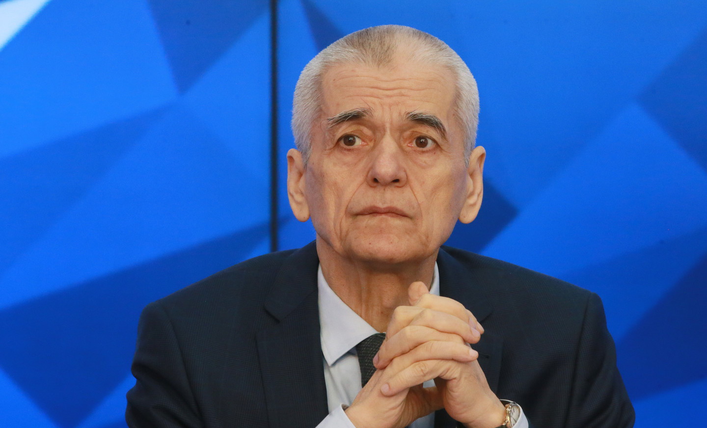 Онищенко не согласен с запретом Роспотребнадзора вывозить детей на отдых в другие регионы 