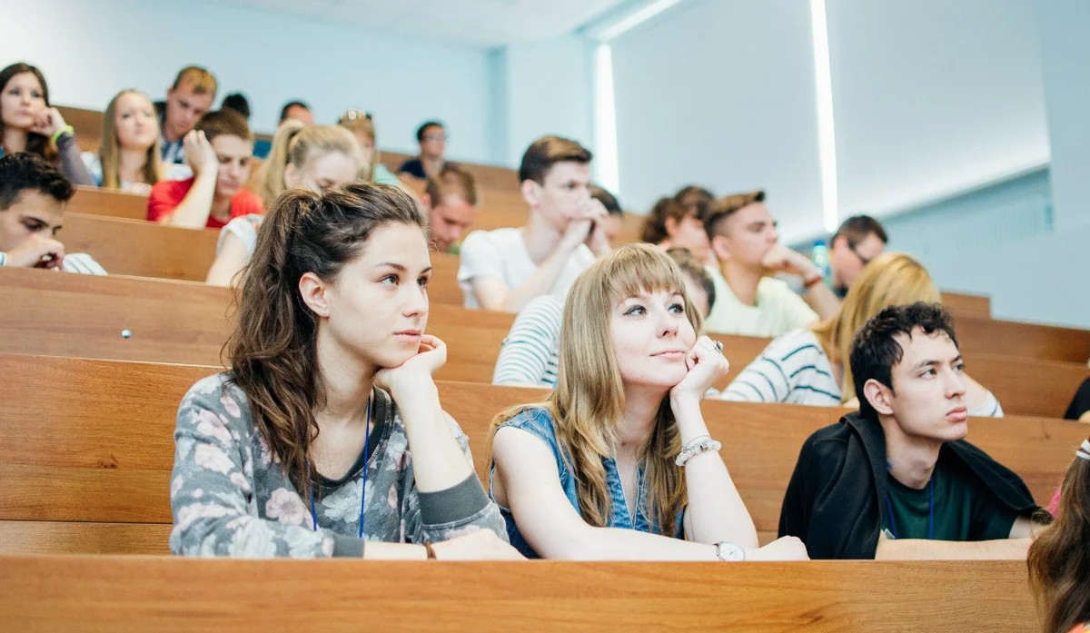 Валерий Фальков: Высшее образование в России никто не планирует переводить в онлайн