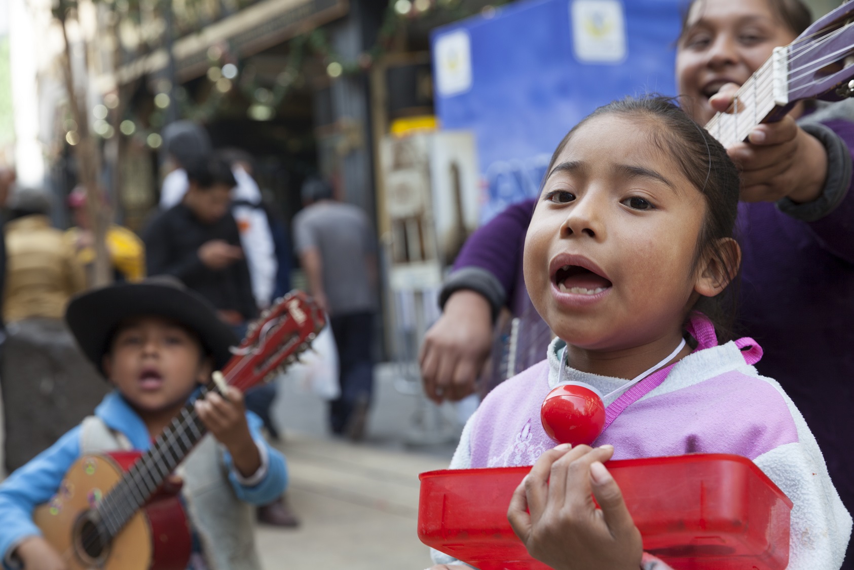 Школьники Мексики будут учиться дистанционно через уроки по телевизору