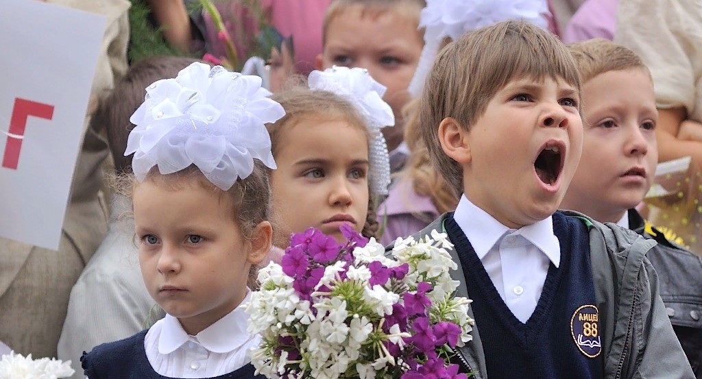 Кто может рассчитывать на выплаты для сбора детей в школу