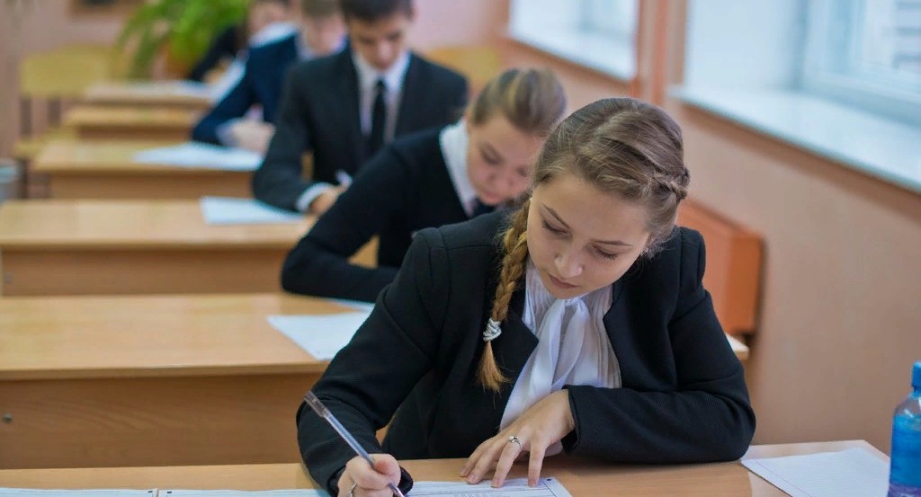 Рособрнадзор назвал предметы ЕГЭ с наибольшим числом 100-балльных работ